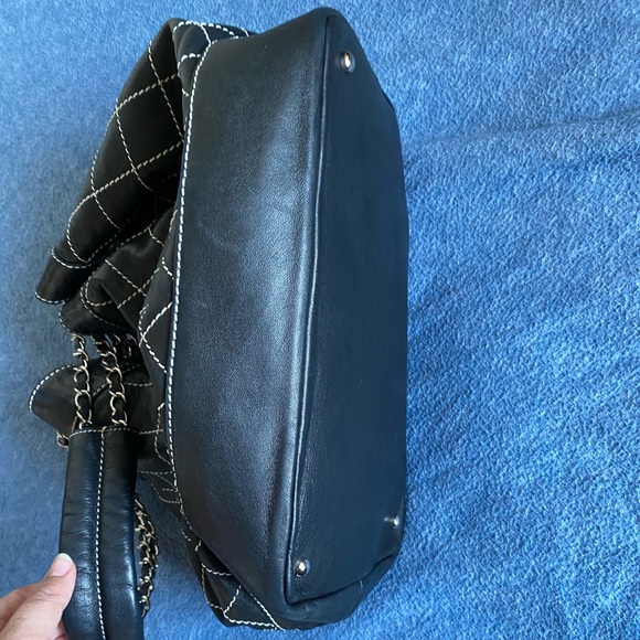 🖤 HP🎉Chanel Bucket Lambskin Bag - Picture 12 of 16